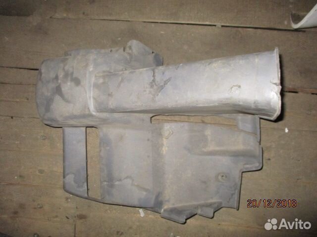 Кожух рулевой колонки renault 5010468327