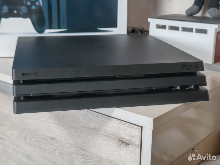 Sony ps4 pro 1tb +100 игр