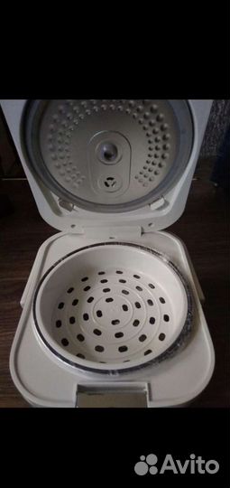 Мультиварка новая