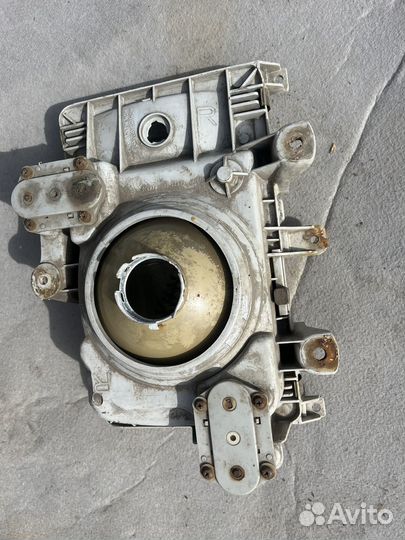 Фара правая митсубиси кантер 90г