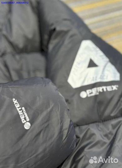 Стильный пуховик Palace для зимних приключений