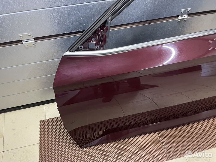 Дверь передняя левая Skoda Superb 3