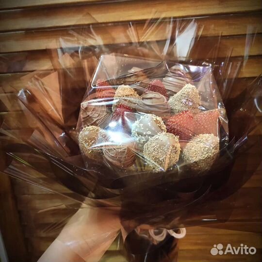 Букет с клубникой в шоколаде