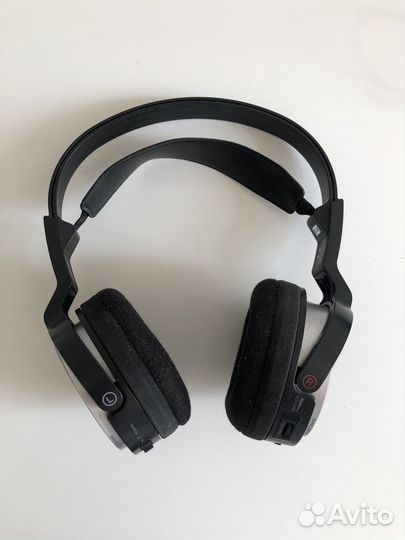 Беспроводные наушники sony MDR-RF810R