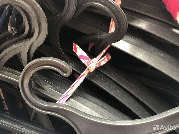 Вешалки для одежды