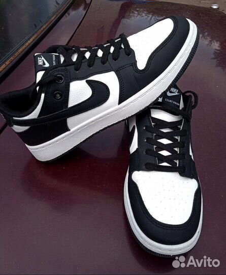 Кроссовки мужские 42 размер Nike