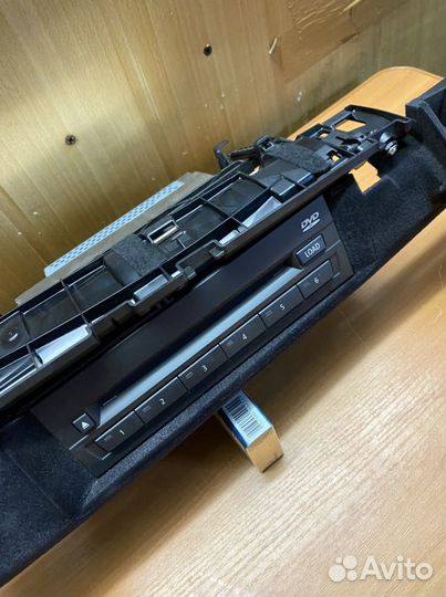 CD чейнджер, cd проигрыватель на BMW бмв