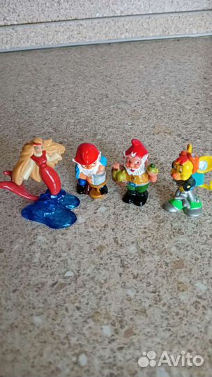 Игрушки из киндера