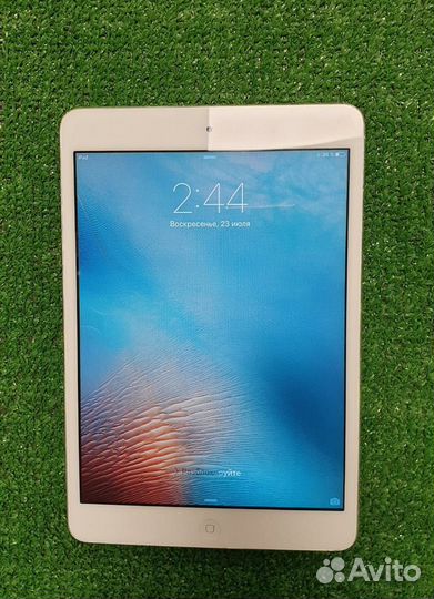 Планшет Apple iPad mini 16Gb Wi-Fi White (MD531RS
