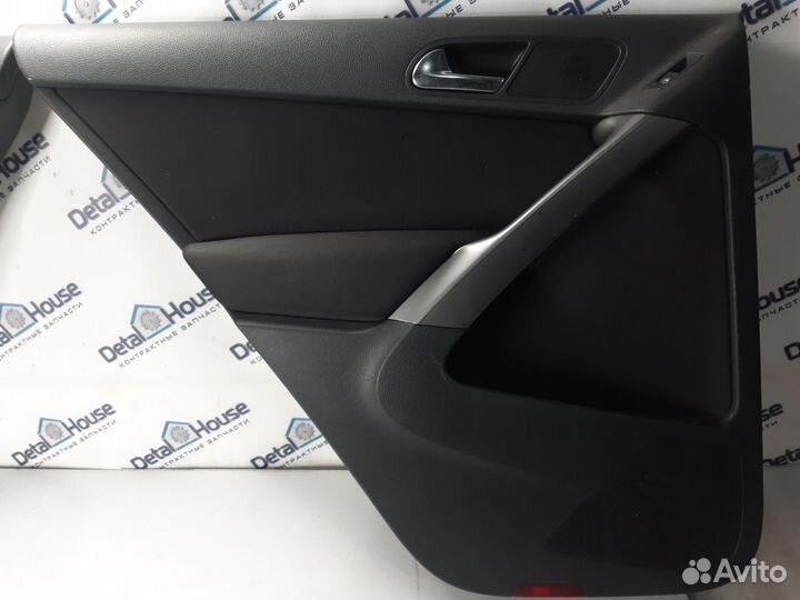 Обшивка двери Volkswagen Tiguan 2.0TDI cbab 2009