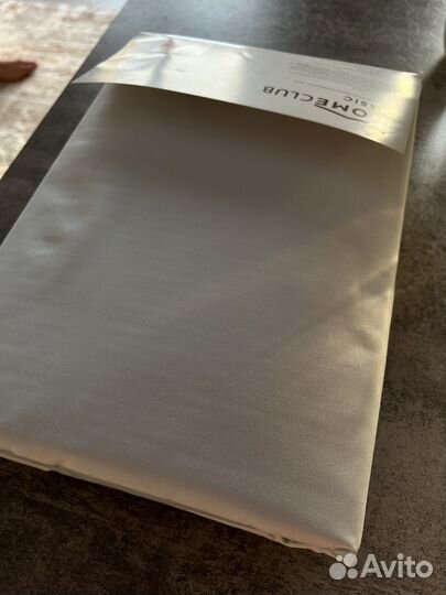 Комплект постельного белья семейный новый