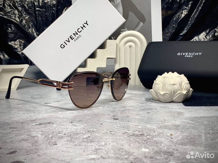 Очки Givenchy женские