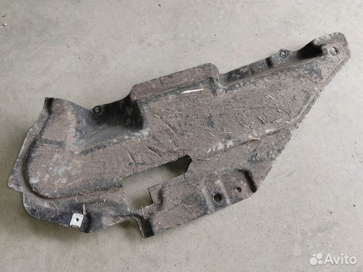 Защита днища Volkswagen Touareg 3 2019 4M0825285