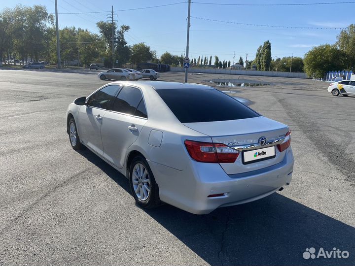 Toyota Camry 2.0 AT, 2012, 320 000 км