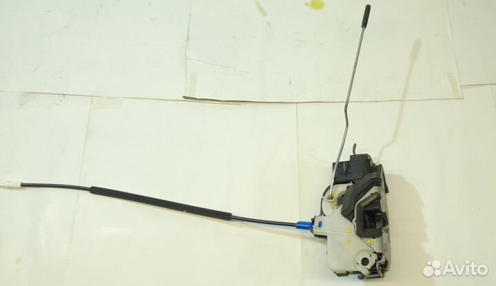 Замок передней,задней двери Opel Astra J