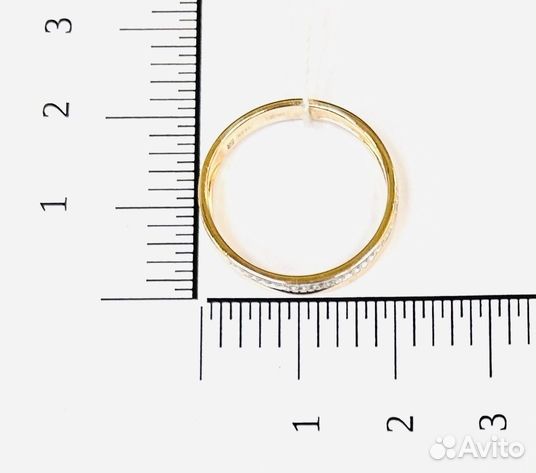 Золотое обручальное кольцо с камнем 17,5р