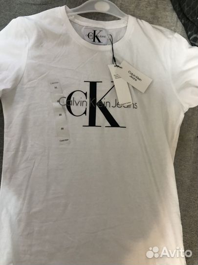Calvin klein футболка