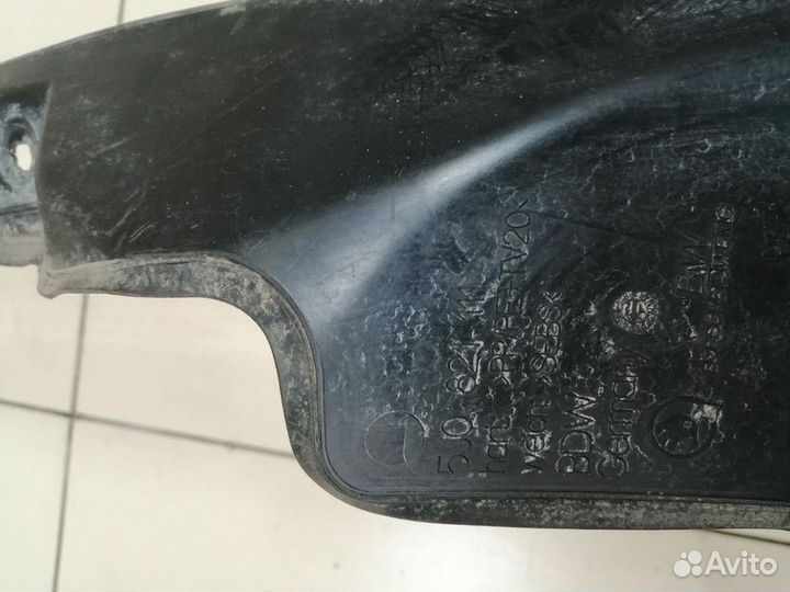 Пыльник левого крыла Skoda Fabia