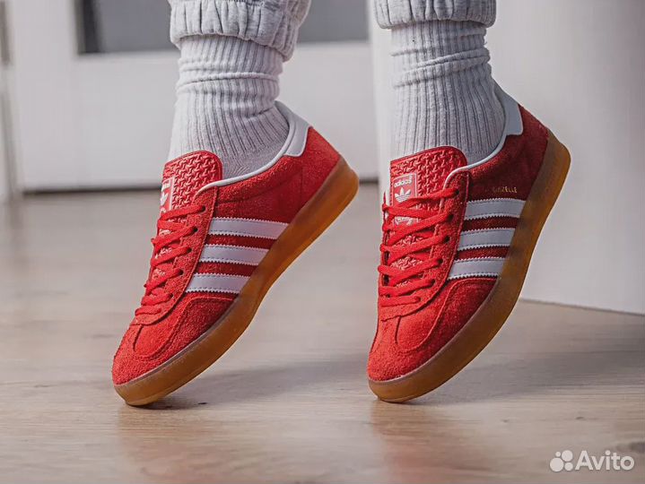 Adidas Gazelle Indoor Better scarlet gum