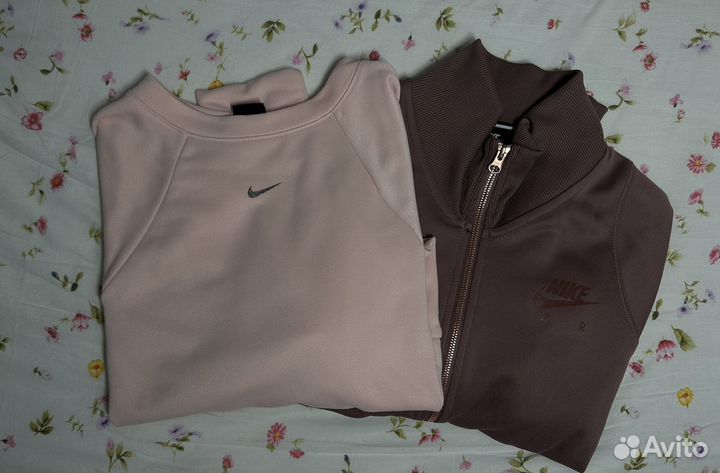 Толстовки женские Nike