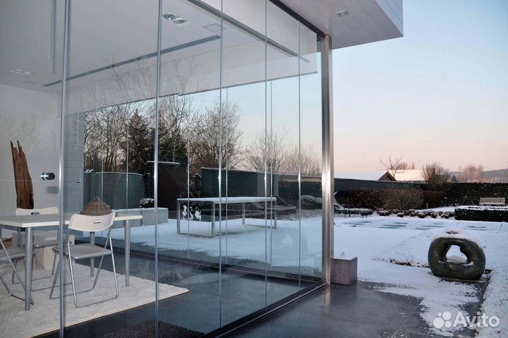 Безрамное остекление веранд, беседок и террас