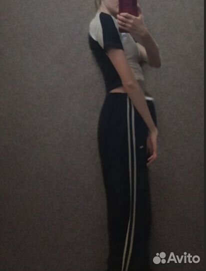 Спортивный топ новый