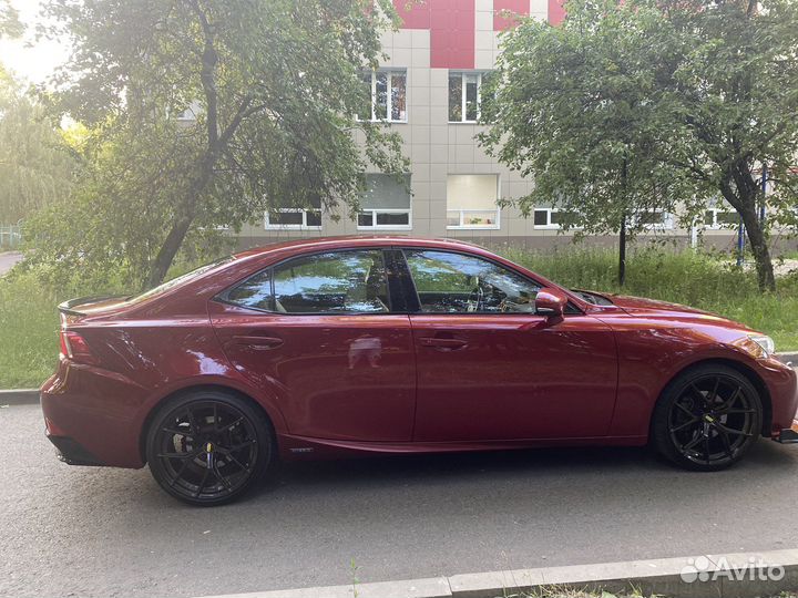 Lexus IS, 2014