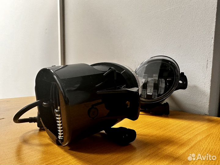 Противотуманная фара 2 режима 70w на ниссан