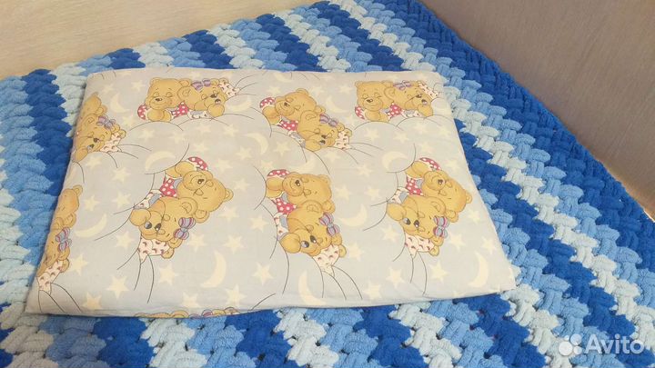 Бортики в кроватку + подушка