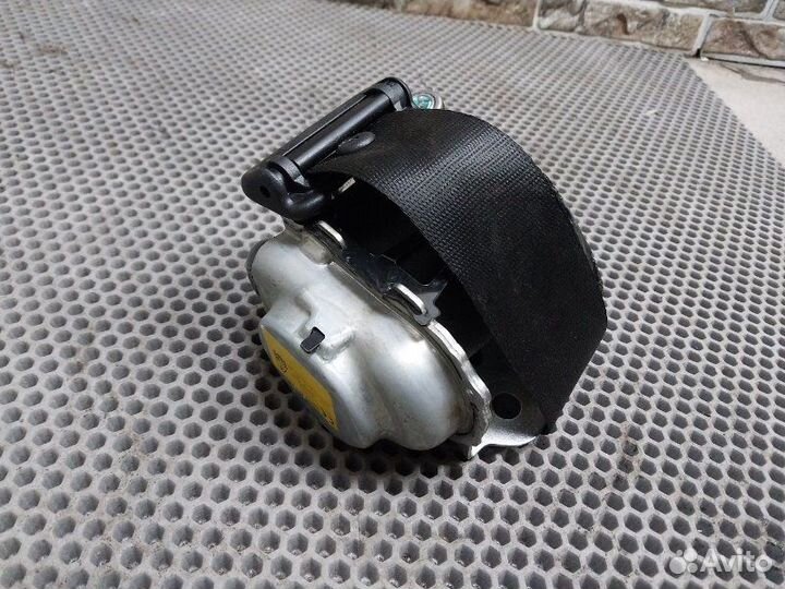 Ремень безопасности задний правый Mercedes-Benz