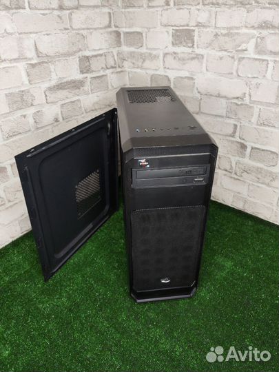 Прочный современный корпус для PC. Пыльные фильтры