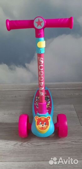 Самокат детский трехколесный новый