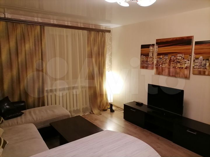 2-к. квартира, 40 м², 1/9 эт.
