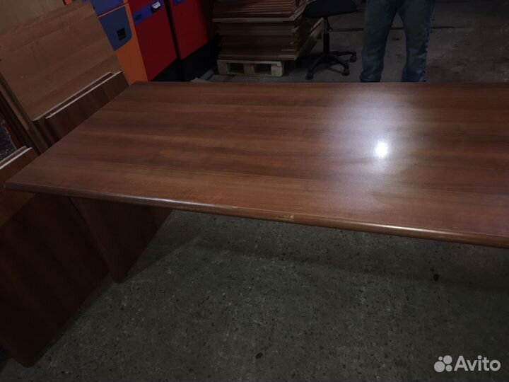 Стол руководителя