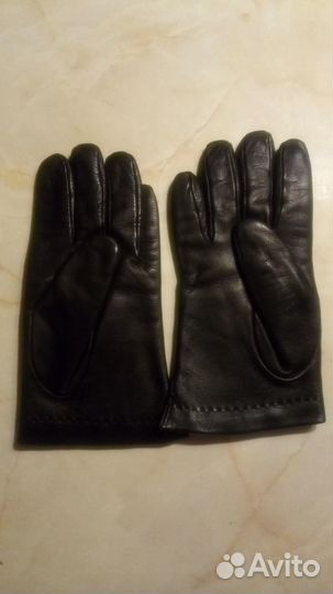 Перчатки женские кожаные новые.8 размер.Италия