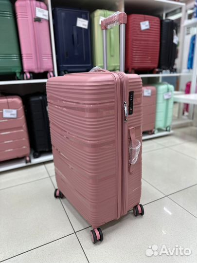 Чемодан 28 дюймов Milona розовый с расширением из полипропилена