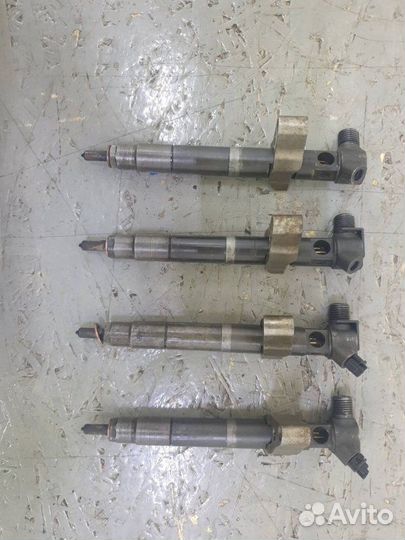 Форсунка топливная Mercedes E-Class W212 2.1D 2012