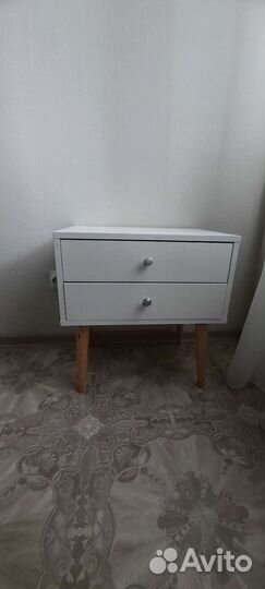 Тумба прикроватная белая