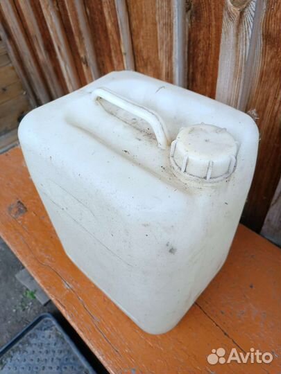 Канистра пластиковая 20 литров