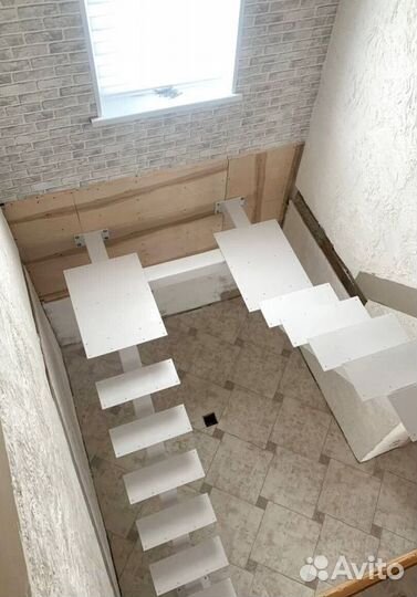 Обшивка ступеней Ясенем