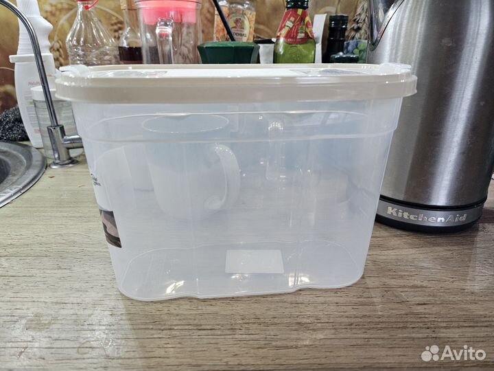 Банка для хранения сыпучих продуктов