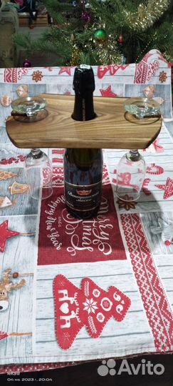 Держатель для бокалов на бутылку вина