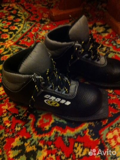 Детские лыжные ботинки новые 31р