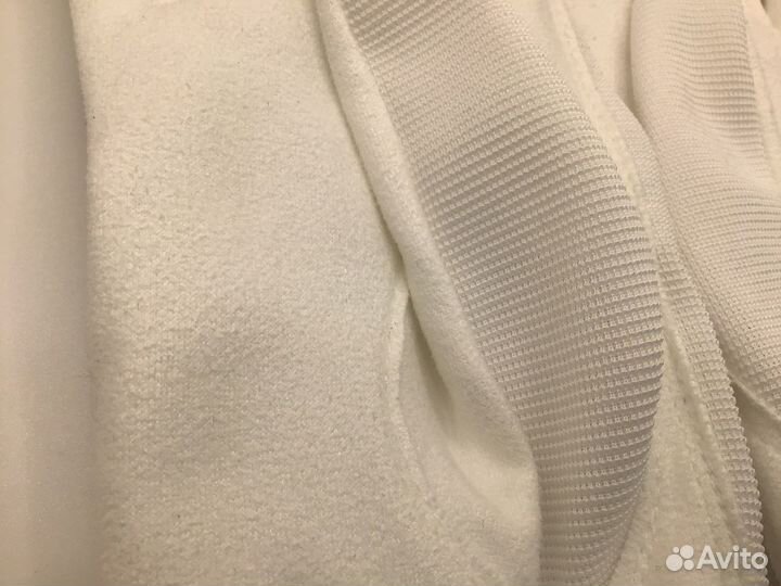 Белые перчатки для соревнований