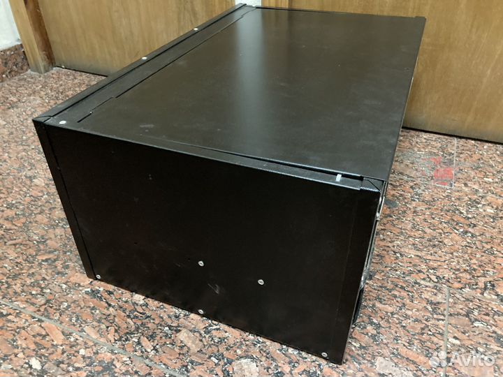 Корпус для майнинга с переферией