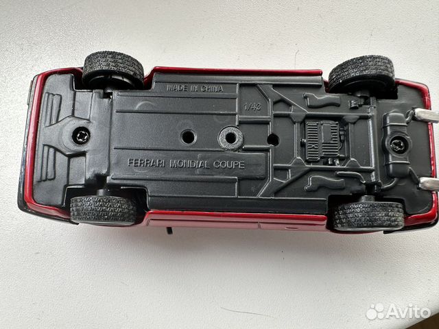 Ferrari Mondial Coupe IXO 1:43