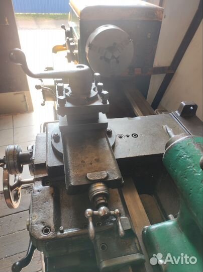 Токарный станок