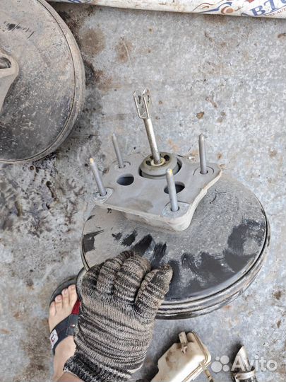 Усилитель тормозов вакуумный Renault Fluence I (20