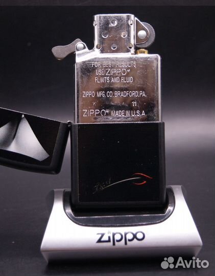 Зажигалка Zippo Decolletage 2.002.326 # 218 BM bar
