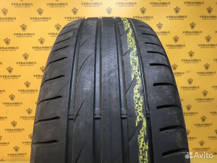 Maxxis Victra Sport VS-5 SUV 235/65 R17 104W